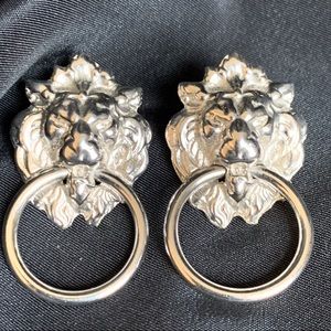 Lion Head Door Knocker Stud Earrings Silver Tone